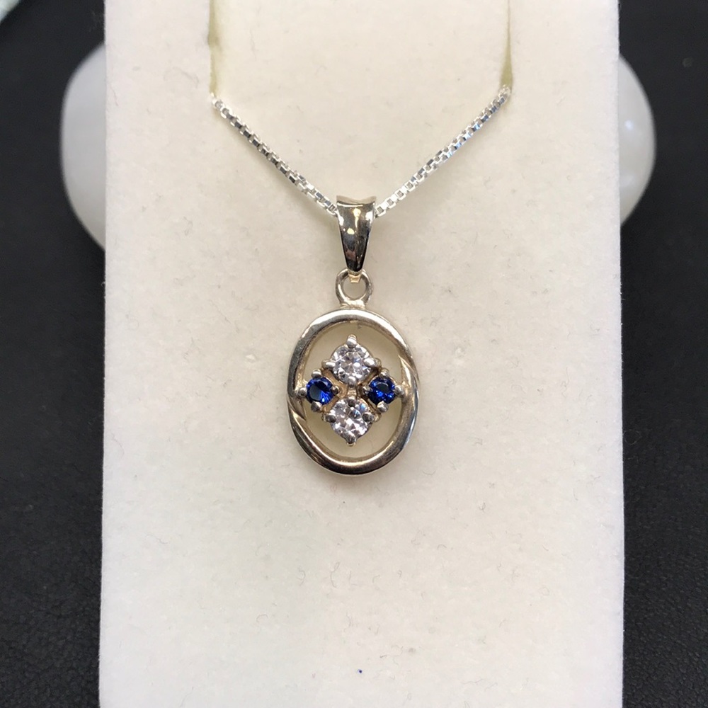 STERLING SILVER AUSTRIAN CRYSTAL PENDANT NWT - Picture 3 of 5